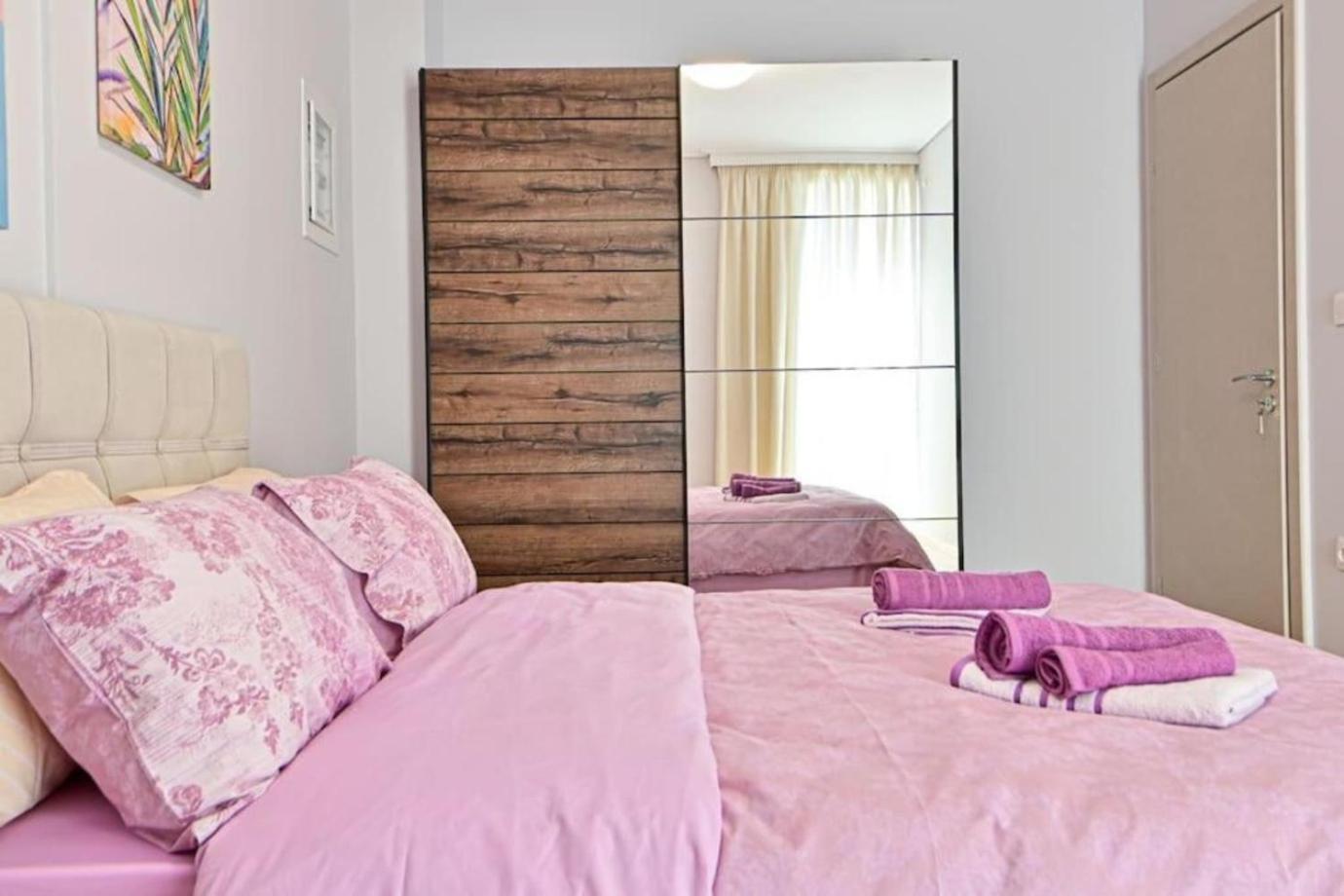 Cozy Apartment Located On Piraeus Port Area- Eksteriør billede