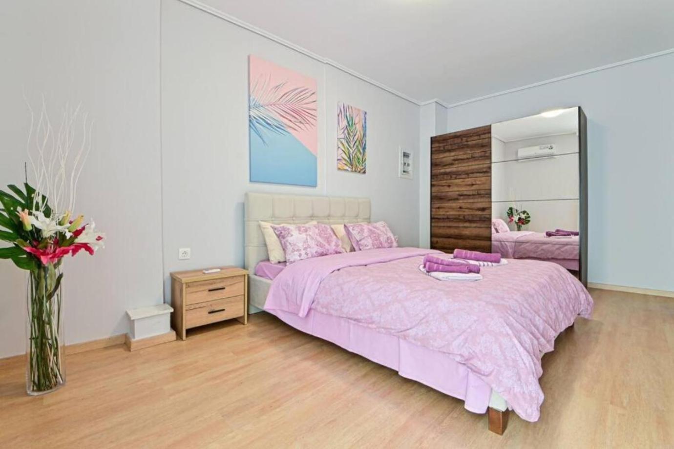 Cozy Apartment Located On Piraeus Port Area- Eksteriør billede